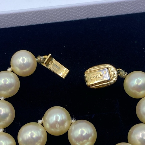 Vintage Ciner 1960's Hand Knotted Japanese Faux Pearl Necklace 18” - Picture 7 of 7